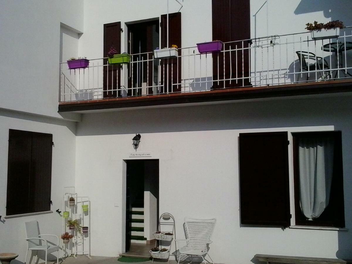 Appartement La Casa Bianca à Roe Extérieur photo